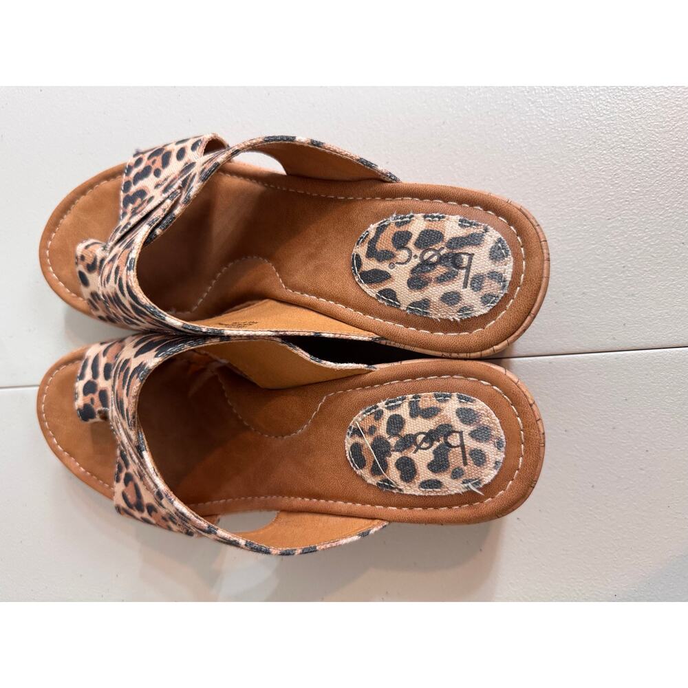 b.o.c. Summer Comfort sandals animal print fabric cork 1.75" wedge heel Sz 10 - Picture 3 of 7